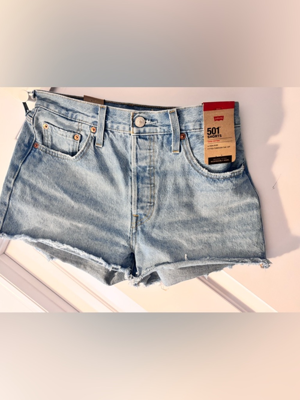 NWT Levi's High Rise 501 Jean Shorts with Frayed Hem
